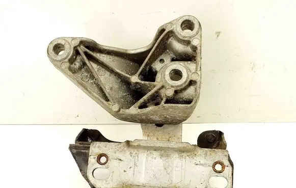 Ford Fiesta Gearbox mount 8V517M121AE 8V517M125AC