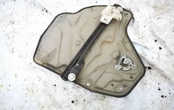 Skoda Octavia Mk2 (1Z) Sliding door window regulator with motor 1z0839655
