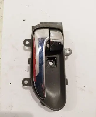 Nissan X-Trail T31 Front door interior handle
