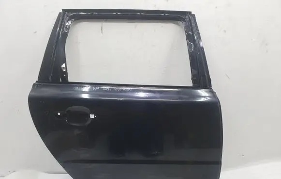 Volvo V70 Rear door 