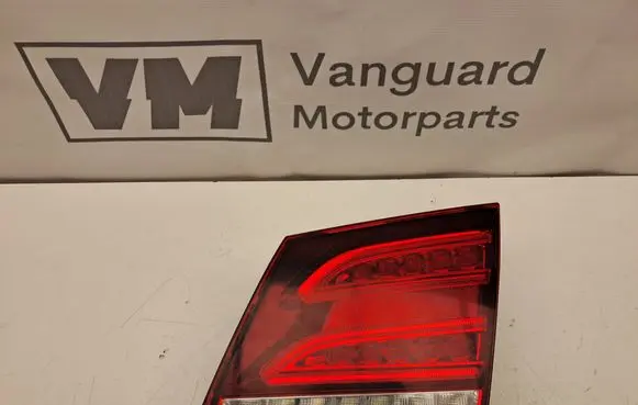 Mercedes-Benz E W212 Tailgate rear/tail lights A2129062003