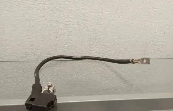 BMW 5 F10 F11 Negative earth cable (battery) 9302358