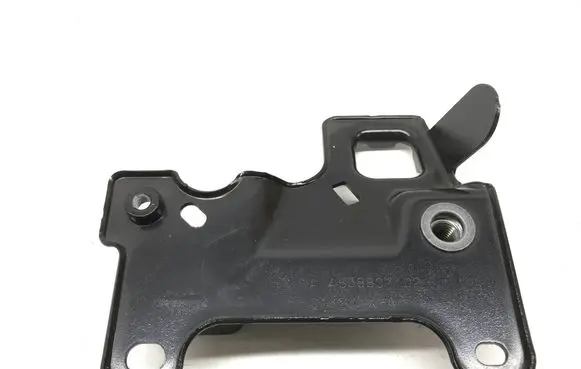 Mercedes-Benz G W463 2nd Gen Fender mounting bracket A4638807102