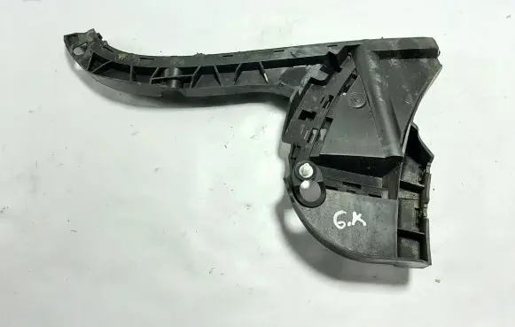 Volvo XC70 Rear bumper mounting bracket 30678703 31265323