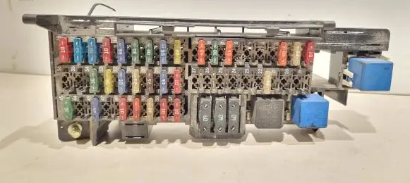 Mercedes-Benz A W169 Fuse box set A1685450240