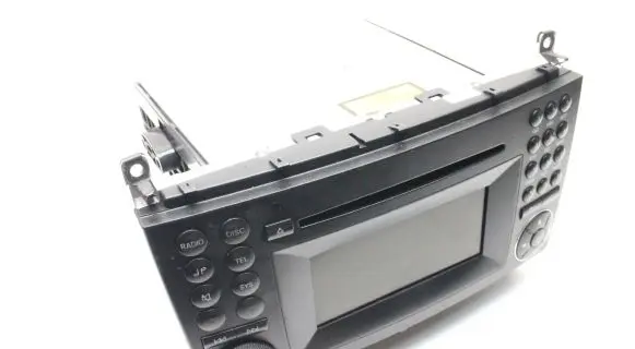 Mercedes-Benz CLC CL203 Radio/CD/DVD/GPS head unit A2038703494