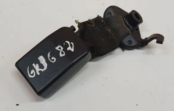 Audi A4 S4 B5 8D Rear seatbelt buckle 21952R