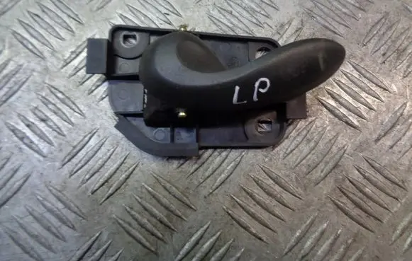 Fiat Punto (188) Front door interior handle 