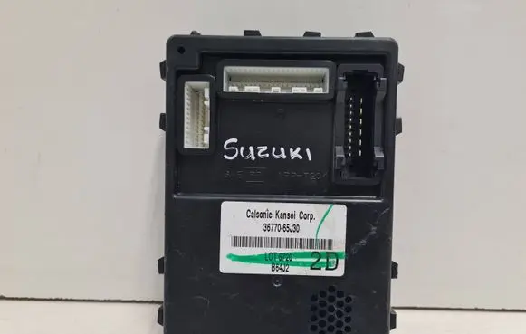 Suzuki Grand Vitara II Comfort/convenience module 3677065J30 B64J2 L0T6720