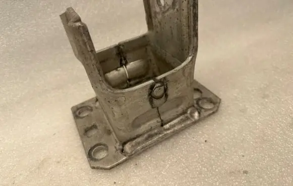Audi A8 S8 D3 4E Front bumper mounting bracket 4E0807115