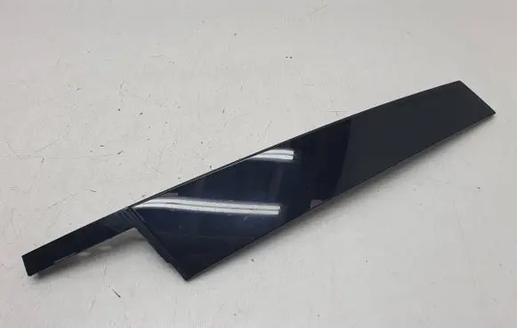 Skoda Octavia Mk4 Front door windshield rail 5E3837901