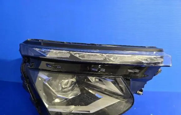 Skoda Kamiq Headlight/headlamp