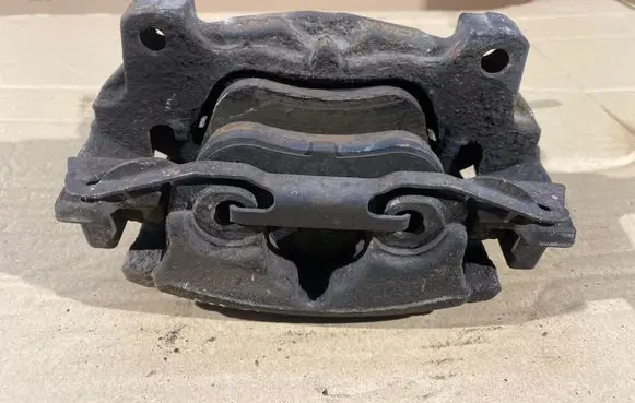 Land Rover Evoque I Front brake caliper 
