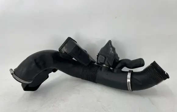 Volvo S80 Air intake duct part 6896484