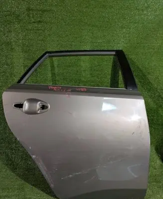 Toyota Auris E180 Rear door 