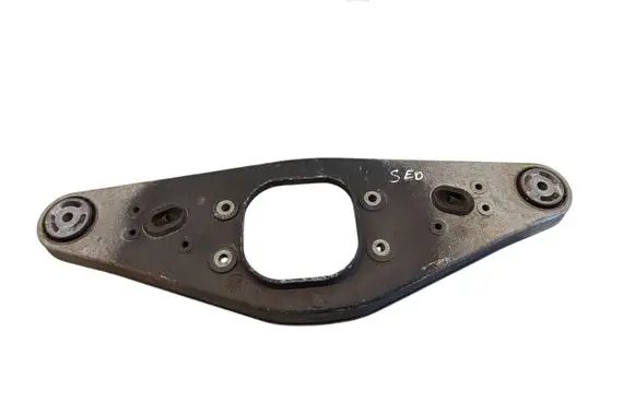 Mercedes-Benz E W211 Rear differential/diff mount bracket A2303522206