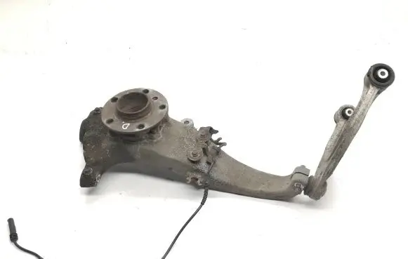 BMW 5 F10 F11 Front wheel hub