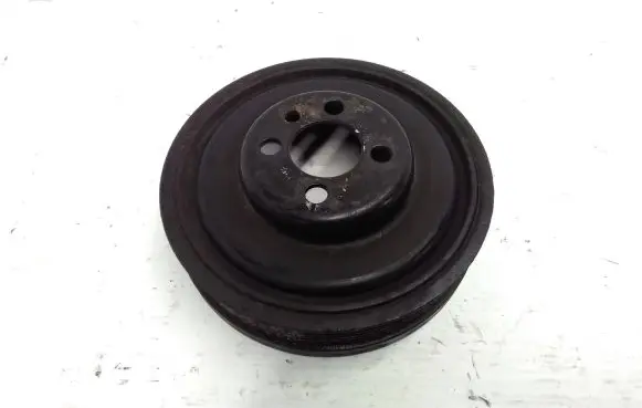 Skoda Fabia Mk2 (5J) Crankshaft pulley 038105243M