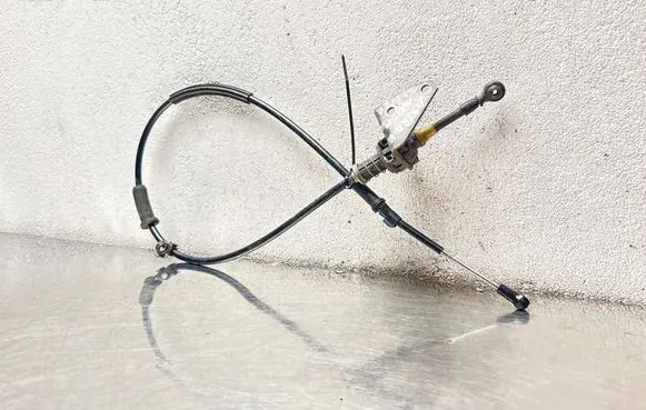 Opel Astra H Gear shift cable linkage 13190005