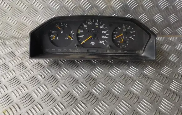 Mercedes-Benz E W124 Speedometer (instrument cluster) 1245430324 1245423701 0005424723