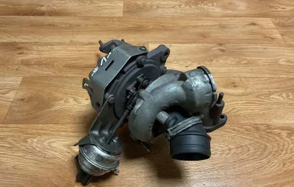 Volkswagen PASSAT B6 Turbo 03G253010 GT1749VG 75704215
