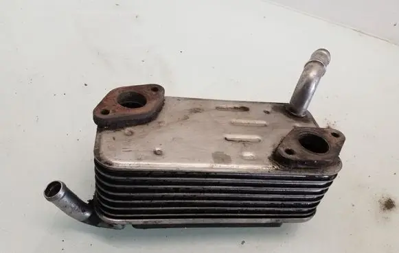 Mitsubishi L200 Oil filter mounting bracket