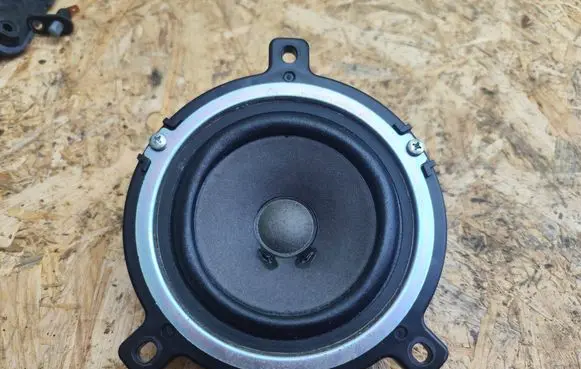 Saab 9-5 Rear door speaker 4616934