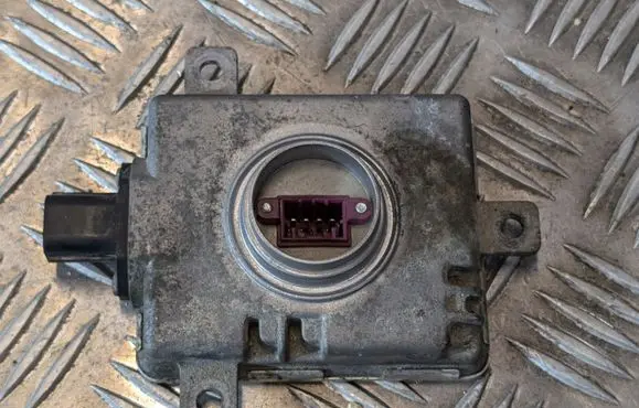 Mitsubishi ASX Headlight ballast module Xenon W3T20971