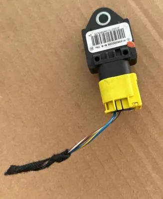 Mercedes-Benz A W169 Airbag deployment crash/impact sensor A1698202226 22262210050