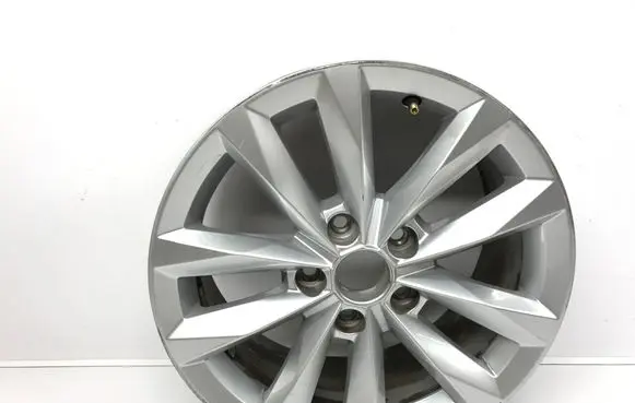 R16 alloy rim