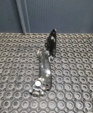 Chrysler Grand Voyager V Sliding door lower roller guide/hinge 921AB 7L131V