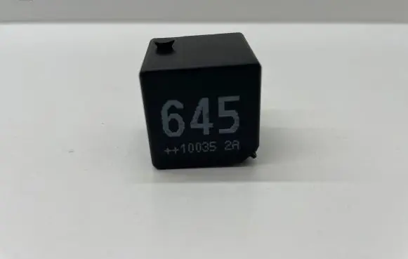 Volkswagen Golf VI Other relay 4H0951253A