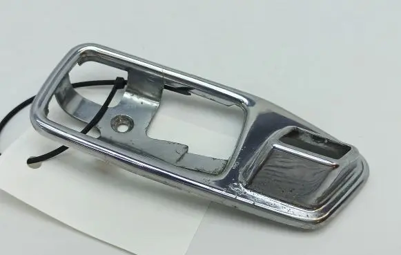 Mercedes-Benz S W116 Front door handle cover 1167660111