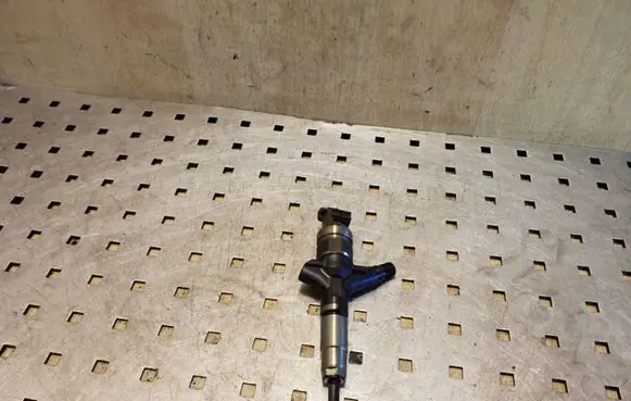 Subaru Outback Fuel injector 16613AA030