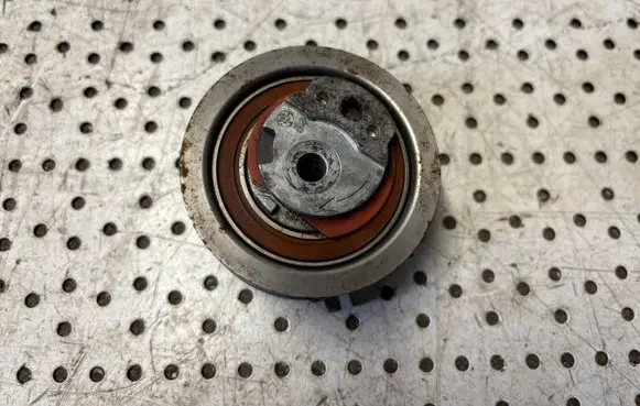 Skoda Octavia Mk2 (1Z) Belt tensioner pulley 03L109243