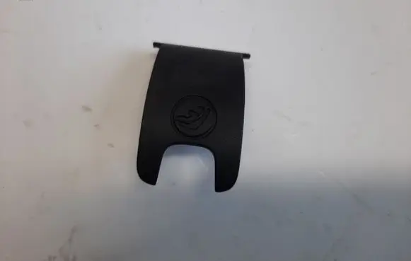 Audi Q5 SQ5 ISOFIX cover 8R0887187