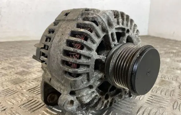 Volkswagen Golf Plus Generator/alternator 06F903023C 2542695F 107088090