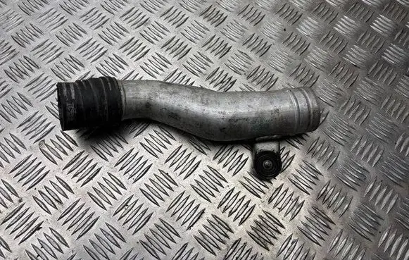 Audi Q7 4L Intercooler hose/pipe 7L8128654A