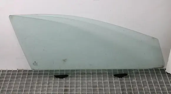 Honda Civic IX Front door window glass four-door 43R00049