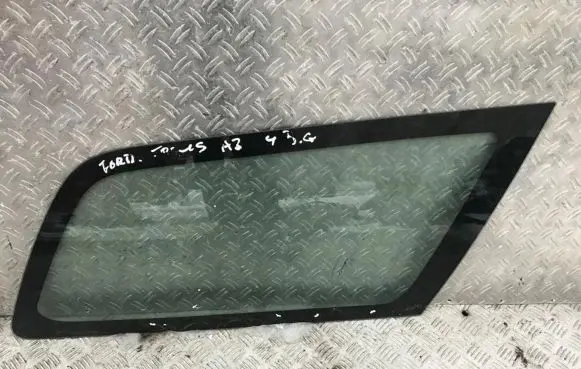 Ford Focus Rear side window
