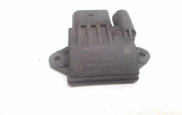 Mercedes-Benz C W204 Glow plug pre-heat relay A6429002600