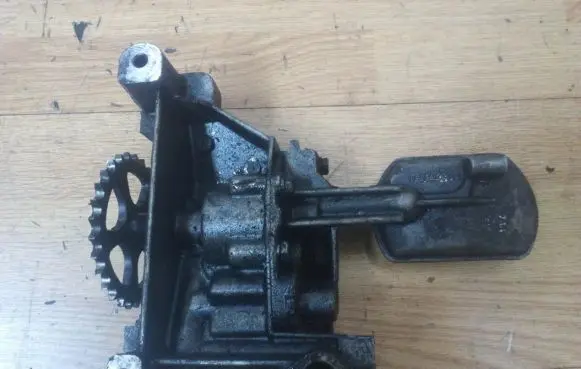 Ford Mondeo MK IV Oil pump 9644350880