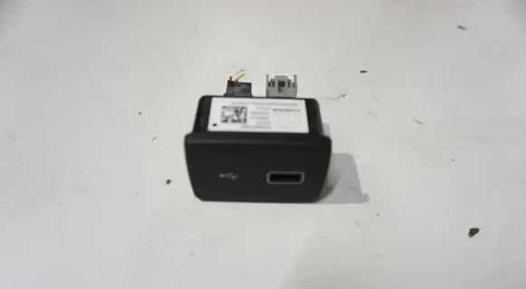 USB socket connector