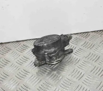 Renault Master II Vacuum pump 8200102535