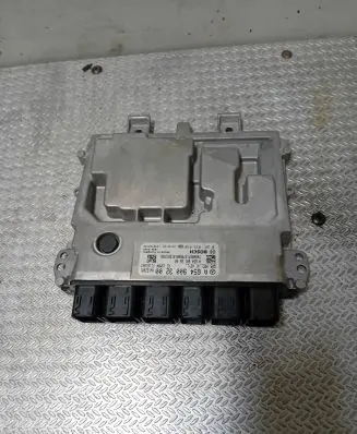 Mercedes-Benz A W177 Engine control unit/module A6549003200 0281033490 A6549012600