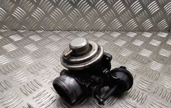 Audi A4 S4 B6 8E 8H EGR valve 038131501G