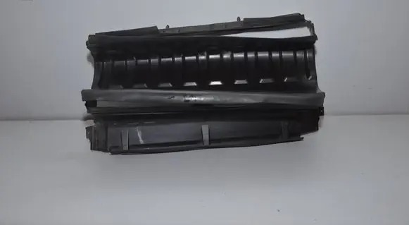 Land Rover Range Rover Sport L320 Intercooler air guide/duct channel DXJ500121M0N7A DXJ500121