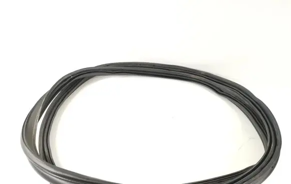 Dodge Durango III Rubber seal loading door Unknown
