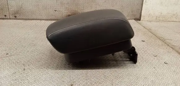 KIA Carens II Armrest 