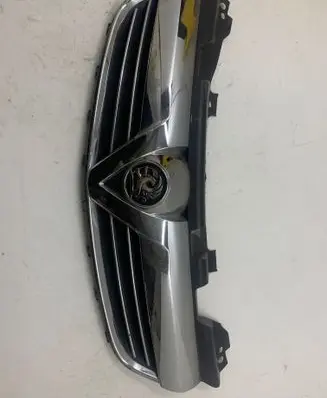 Opel Zafira B Front bumper upper radiator grill 13247327 13247328 13247330
